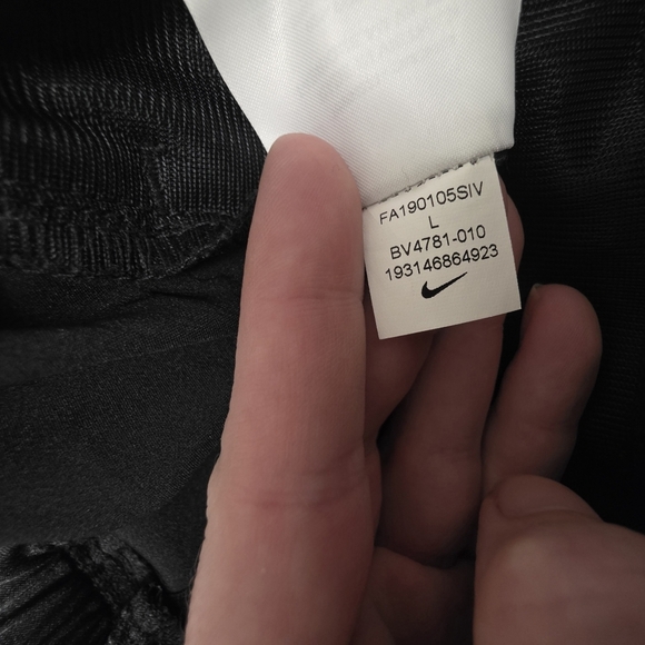 Nike Track Satin Womens Joggers Size Large - Picture 9 of 9